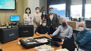 PROFESIONALES DE LA MEDICINA PROBANDO LA TELEMEDICINA